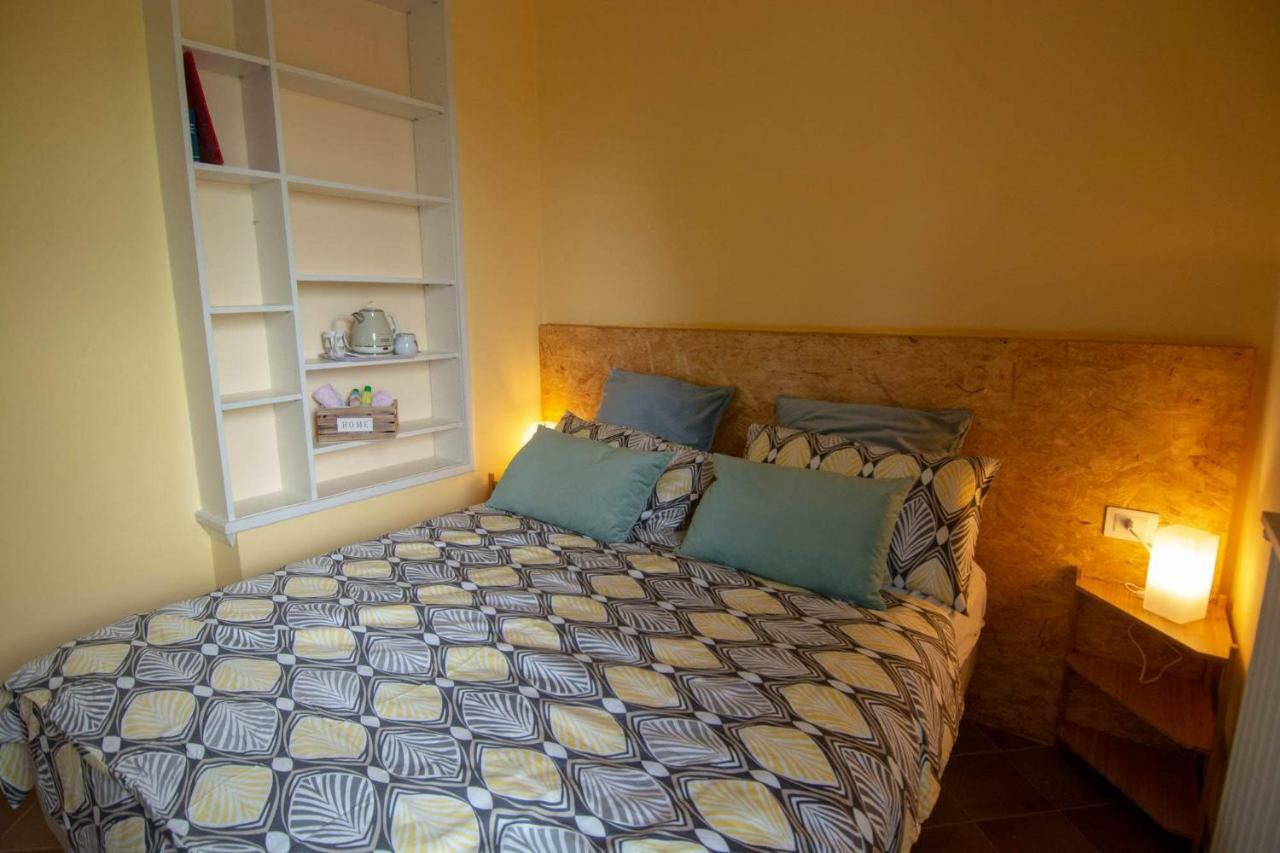 El Rincon Del Artista Bed & Breakfast Soiano Del Lago Ngoại thất bức ảnh